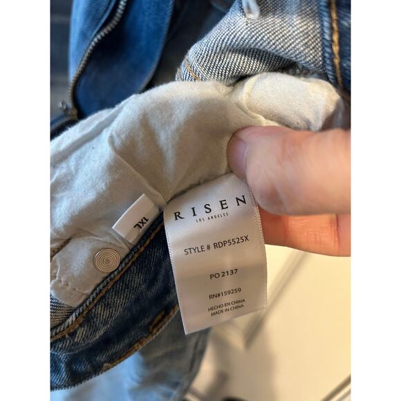 Risen Wide Leg Light Washed Raw Hem Jeans 31 inch inseam - Picture 7 of 7